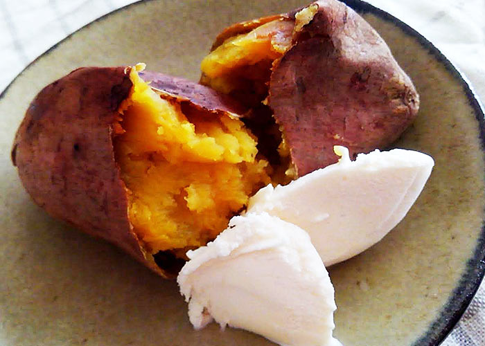 安納芋にチョイ足しアレンジで抜群に美味しくなる！レシピ6選♪コンビニで揃うアイテム「バター、バニラアイス、ホイップクリーム」