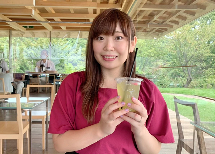 20代後半の女性。フリーランスのライターとしても活動している主婦