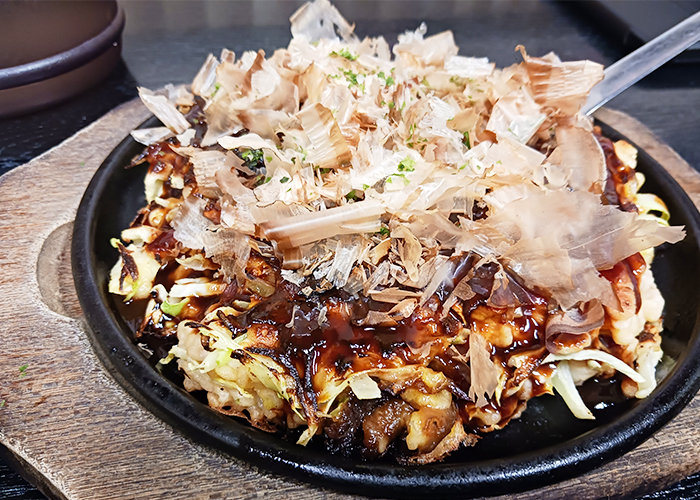 お好み焼きの中では、牛すじ入りがおすすめ