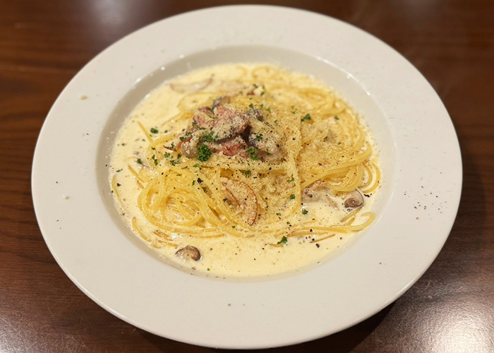 五島・島食Ginoのキノコとベーコンのパスタ