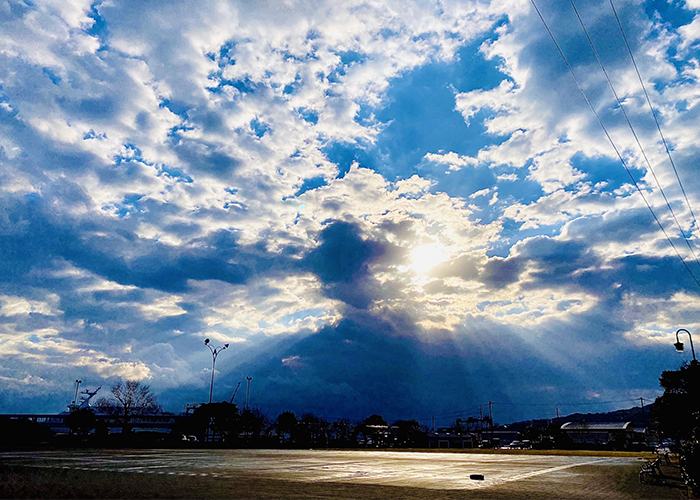 島民にとって福江港は人生の別れと出会いの交差点