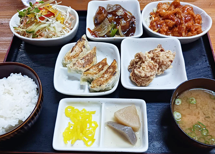 迷ったらコレ！欲張りな「中華定食」