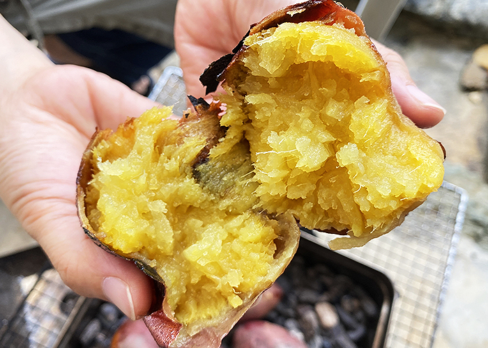 冷やし焼き芋は皮ごと食べるとダイエット効果が高い-焼き芋イメージ4