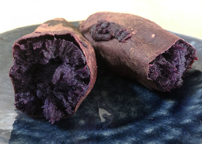 紫芋の魅力全開！色の秘密、栄養価と健康効果、美味しい食べ方や紫芋の健康食品まで調べてみた！紫芋を美味しく食べてアントシアニンがもたらすメリットを受けちゃおう！
