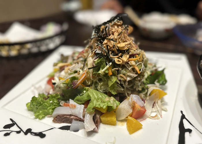 いけす割烹 心誠　なんでんかんでんサラダ