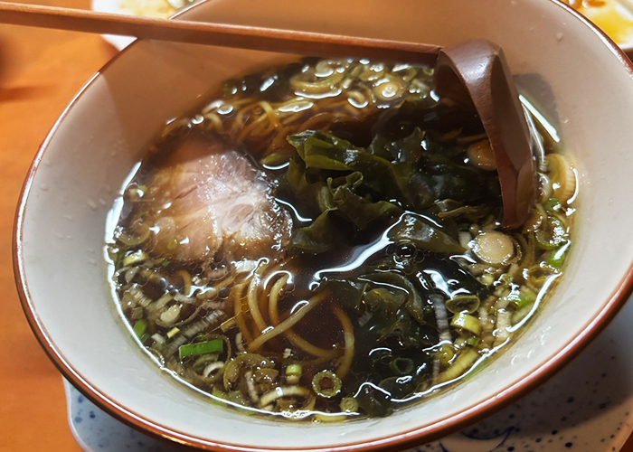 中華料理店「上海」-醤油ラーメン