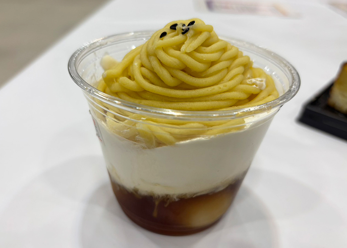 フランダースフリッツ（みたらし焼き芋モンブラン）