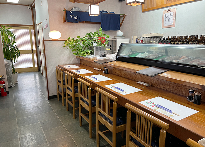 五島の寿司割烹ふくえのカウンター
