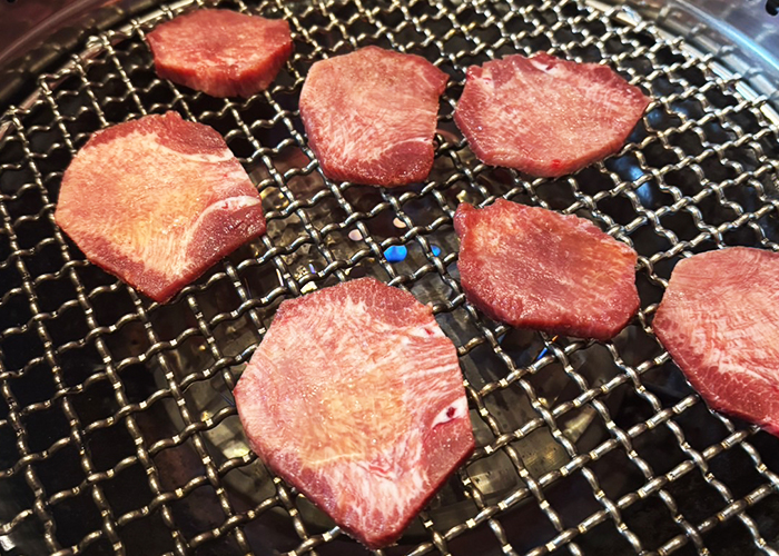 五島の老舗焼肉店「味よし」の名物「たん」