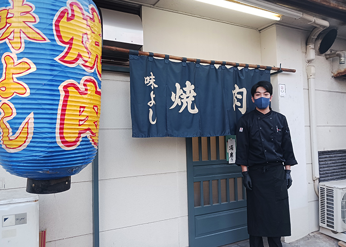 五島の老舗焼肉店「味よし」リニューアルオープン（息子さん）