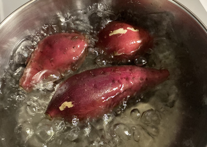 茹でさつまいもで手軽に