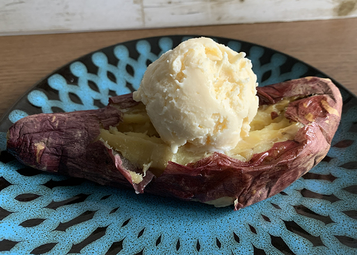 焼き芋ダイエットで太ると言われる理由はバターやアイスなど高カロリーなトッピング