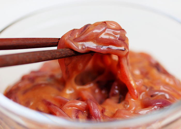 焼き芋アレンジ-おつまみにも最高！塩辛バター乗せ焼き芋