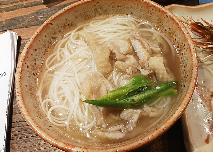 五島の老舗焼き鳥店　鳥羽の鶏だしそうめん