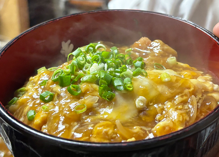 五島、丸山の常連さんの間で密かに人気の「カツ丼」