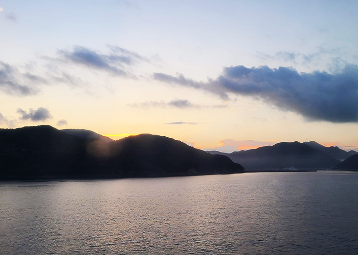 五島列島の島影