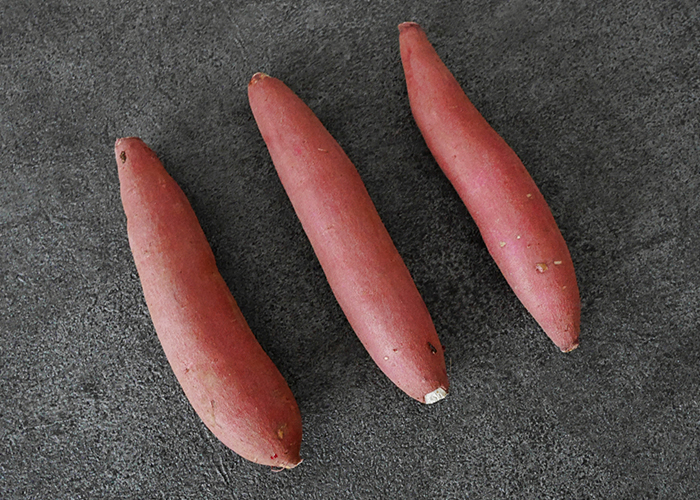 焼き芋と一口にいっても、その世界はとても奥深く、時代とともに進化を遂げてきました