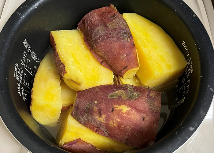 紅あずまの炊飯器調理