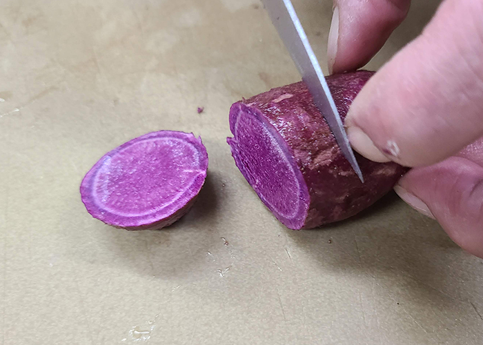 ふくむらさきと変色しやすい紫芋との違い