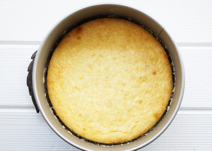 混ぜて焼くだけ さつまいものベイクドチーズケーキ