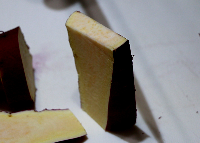 さつまいもの下ごしらえ 角切りとマッシュ