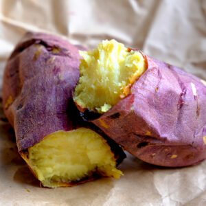 たった一手間で激変！冷めた焼き芋を最高に美味しく温める究極のテクニック