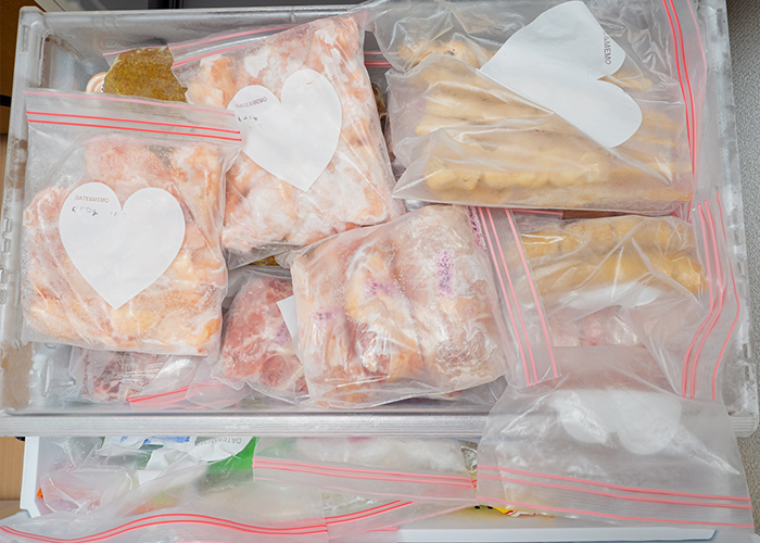 保存袋に移して空気を抜く