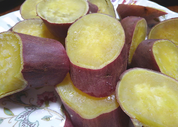 竹串がスッと通れば火を止めて余熱で蒸らす