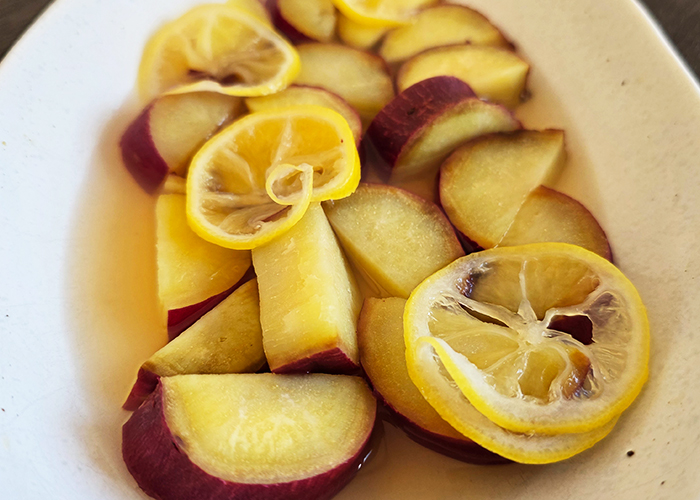 電子レンジだけで作る超時短さつまいもレモン煮