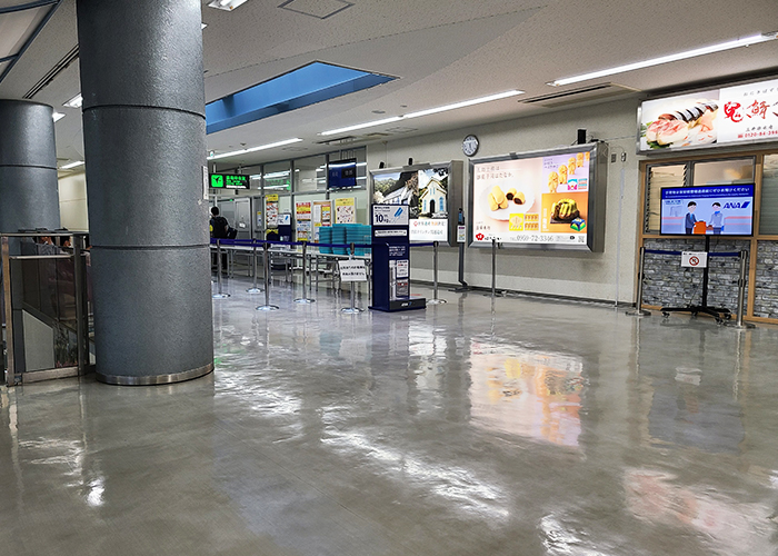 五島つばき空港出発ロビー