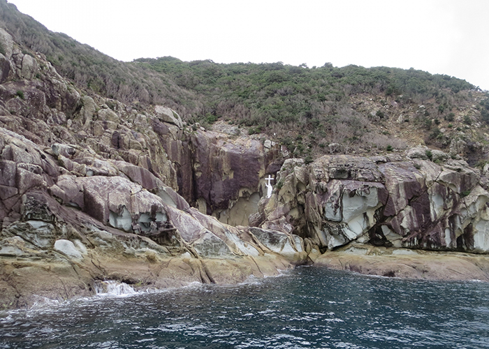 五島旅行　キリシタンの歴史を物語る「キリシタン洞窟」