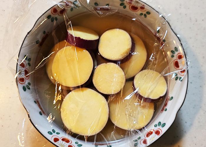 【さつまいも甘露煮】電子レンジの時短レシピ:ホクホク感を楽しむ軽やかな仕上がり