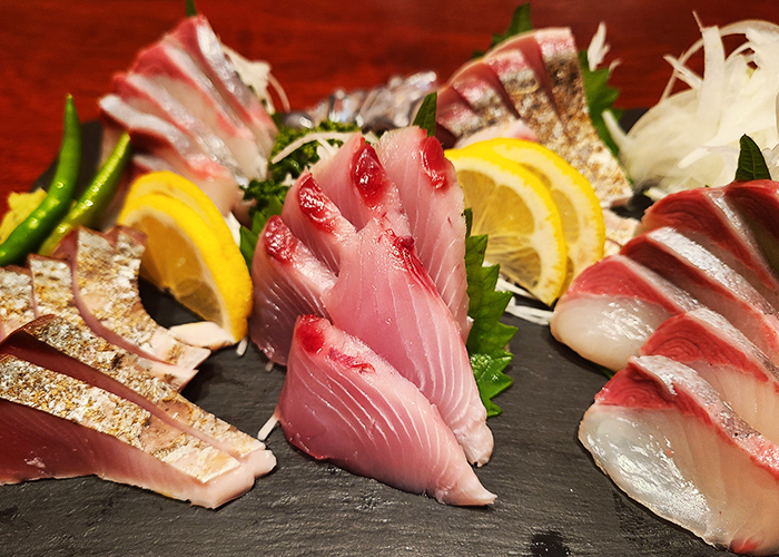 新鮮魚介と五島牛を味わう