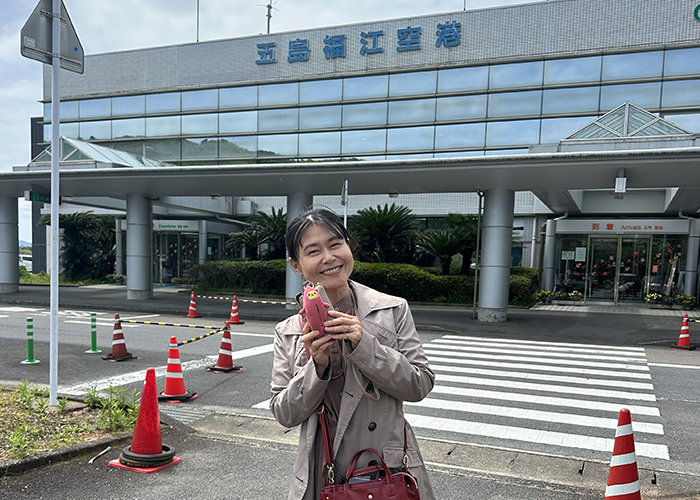 空港での見送りの時間は、名残惜しさでいっぱい