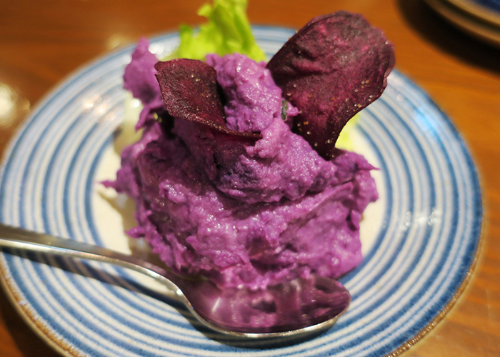 蒸した紫芋サラダ