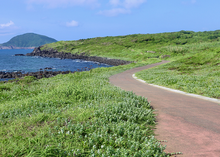 1日で島の主要な絶景、教会、史跡を網羅する充実のプラン