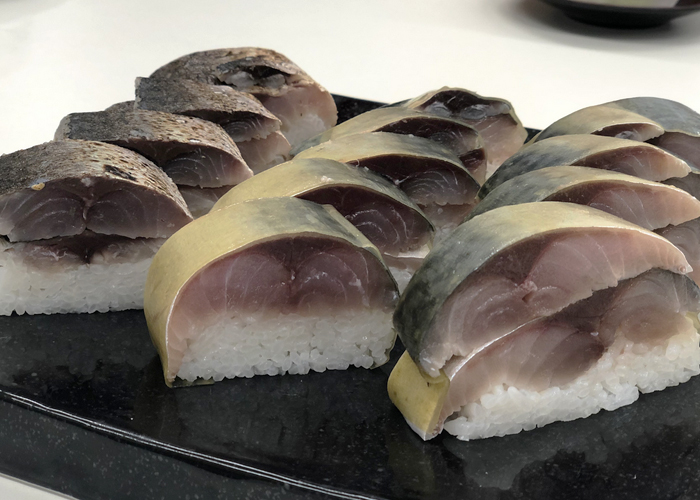 五島名物として全国的にも知られる「鬼鯖鮨」を製造・販売するお店